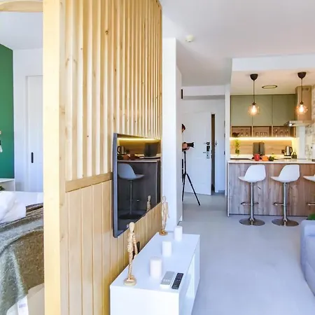 Oleholidays 615 Romana Playa Junto A La Playa Marbella